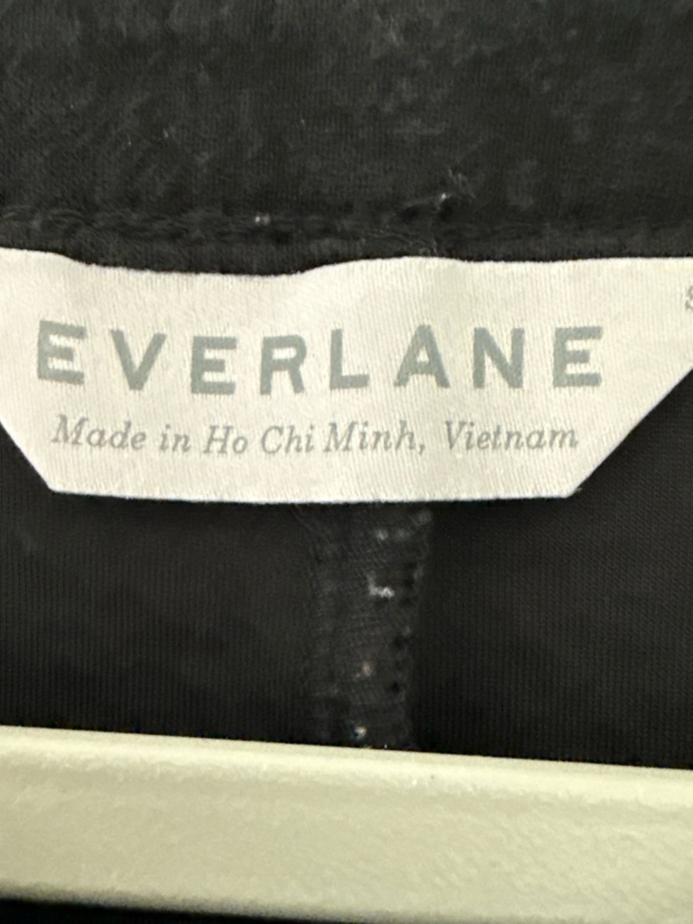 Black boxy Everlane Scuba Tee - Picture 5 of 6
